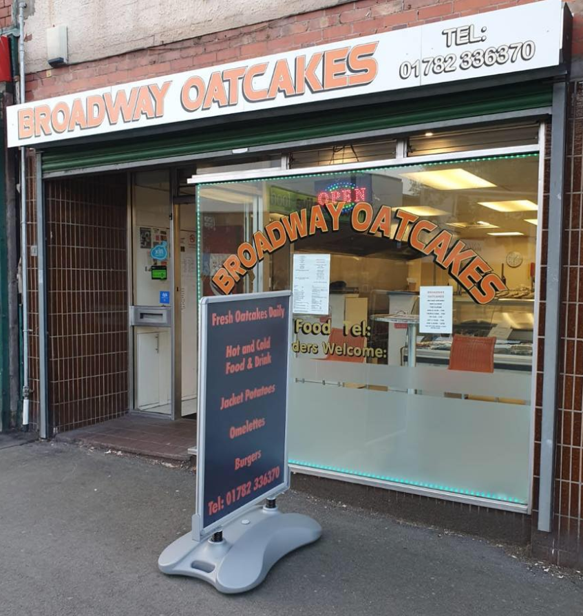 Cheesy oatcakes